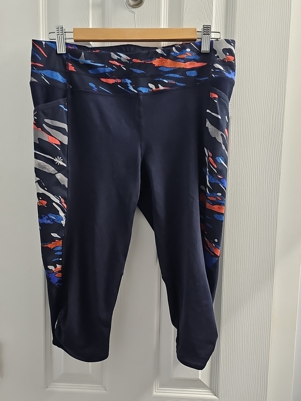 Athleta Be Free Cropped Leggings with Multicolor/camo Side Panels